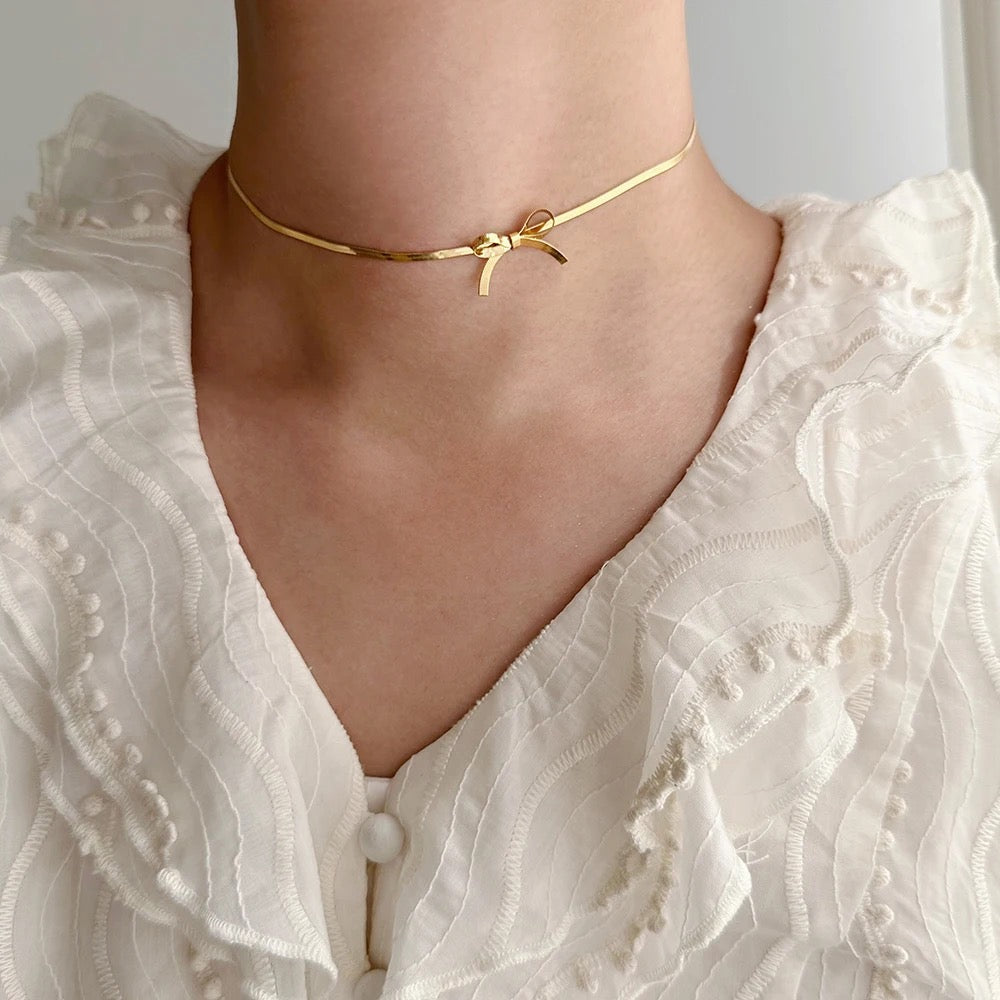 Pretty Bow Chocker