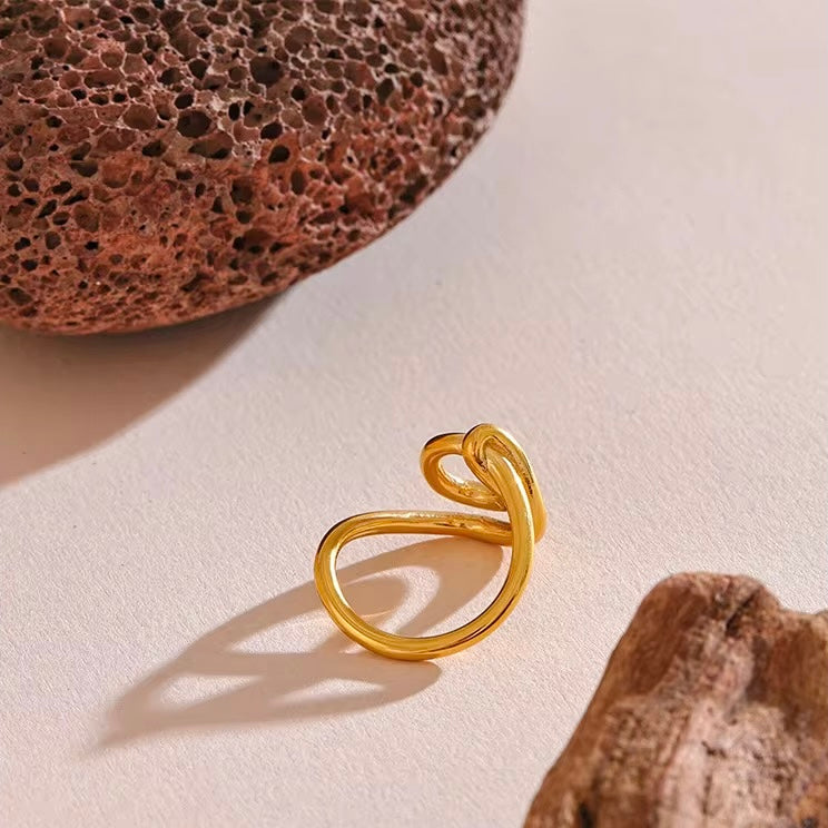 Swirl Loop Ring