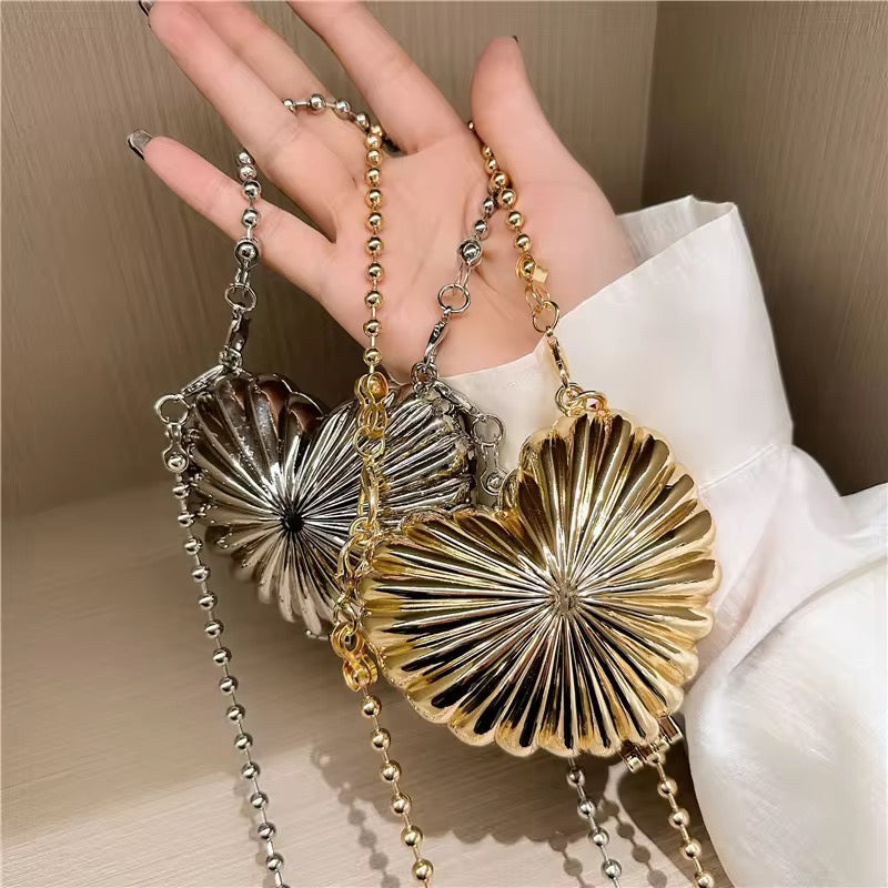 Rey Heart Clutch ( Silver )